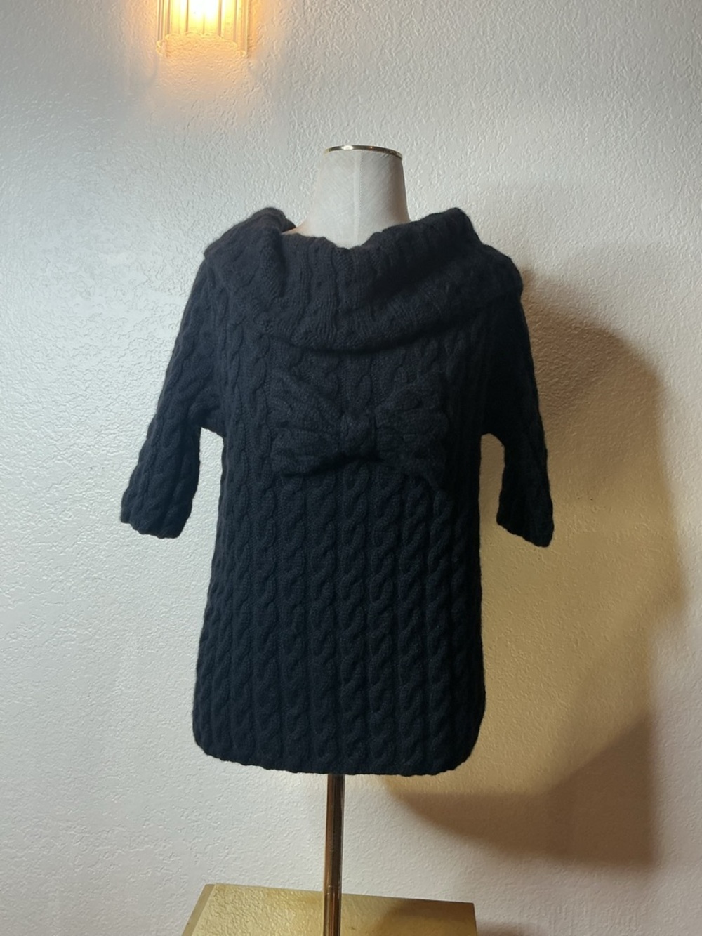 Cashmere Oscar de la Renta Black Cable-Knit Cowl Neck Sweater with Bow Detail